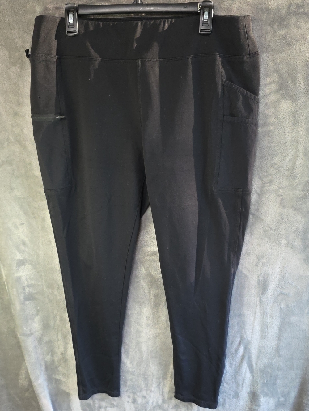 Carhartt Black Women's Midweight Utility Leggings